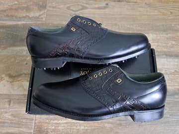 FootJoy style 51142: Smooth Black/Cordovan accents