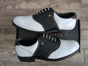 FootJoy style 51250: Smooth White/Pebbled Balck saddle